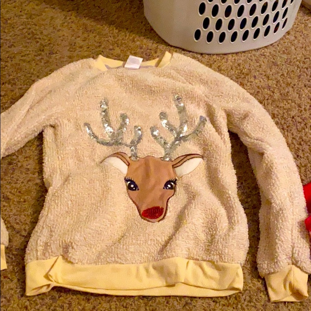 Reindeer soft sweater